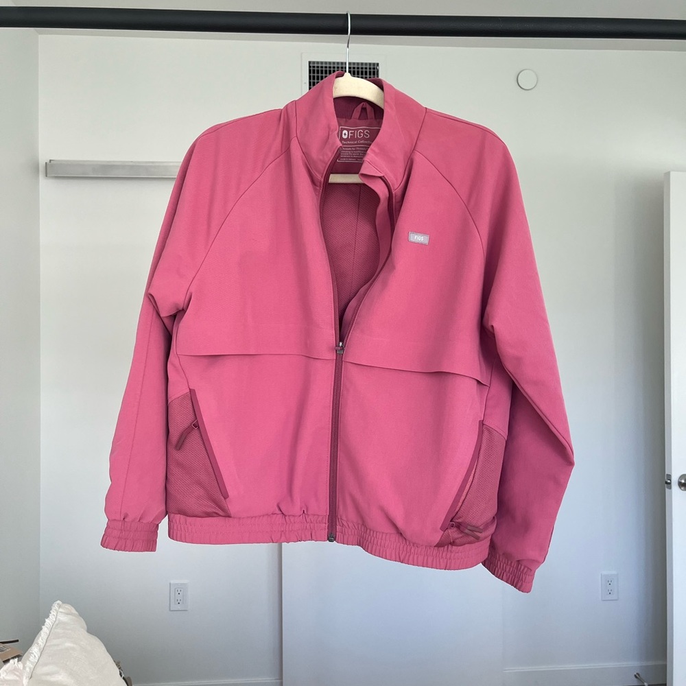 FIGS Sydney Scrub Jacket